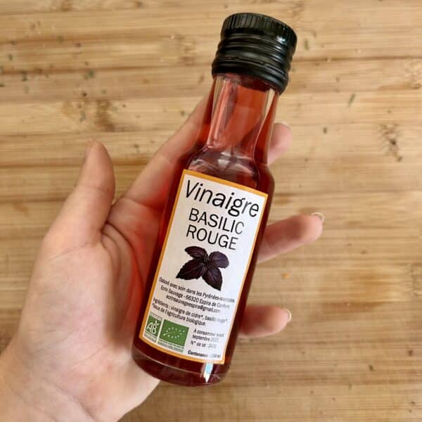 Vinaigre au basilic rouge
